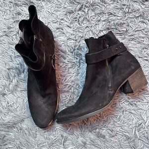 Paul Green Black Ankle Suede Boots Size 8.5